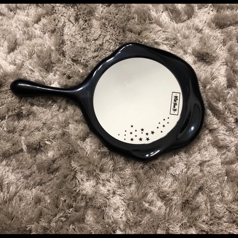 Kat Von D Mirror